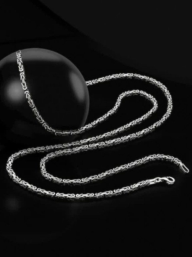 نمای کلی زنجیر نقره مردانه